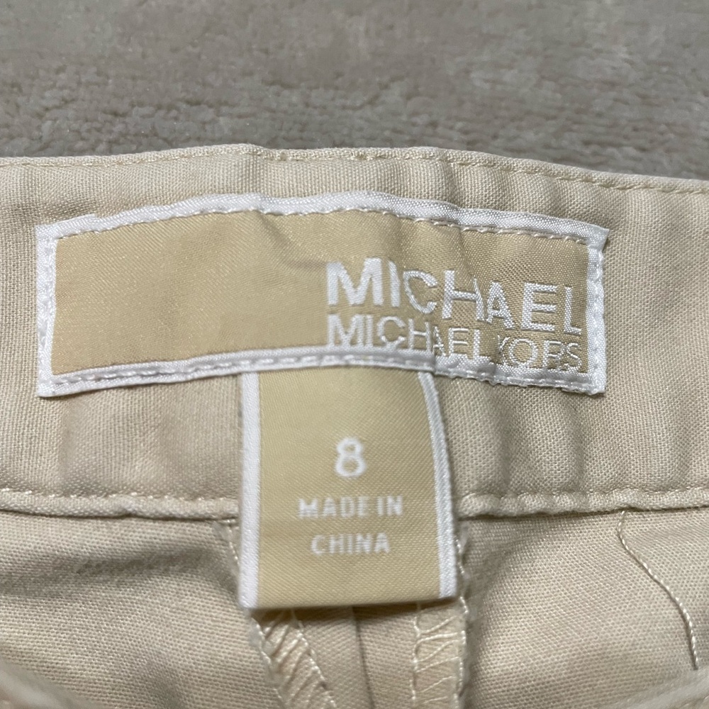 ✨Michael Kors✨ Beige Ankle Length Trousers with Gold Logo - Picture 4 of 4